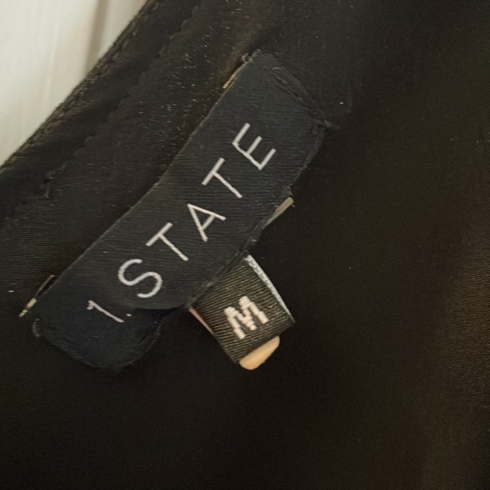1. State V-neck shift dress with ties at shoulders. Lined. Size Medium - Picture 5 of 9
